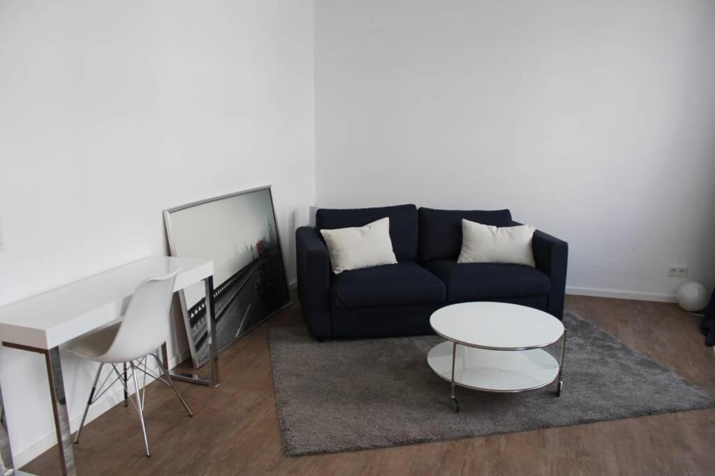 London . Chillinghouse # 9, 3 Min. Vom Ice, Netflix, Garten Siegburg Extérieur photo