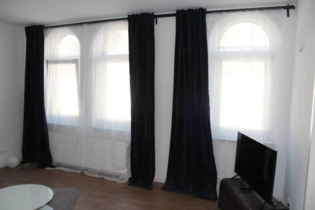 London . Chillinghouse # 9, 3 Min. Vom Ice, Netflix, Garten Siegburg Extérieur photo